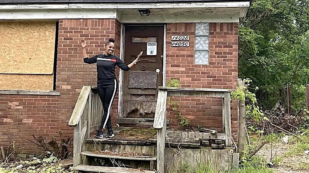 I Bought A $1 Haunted Shack And Turned It Into Total Home Goals!